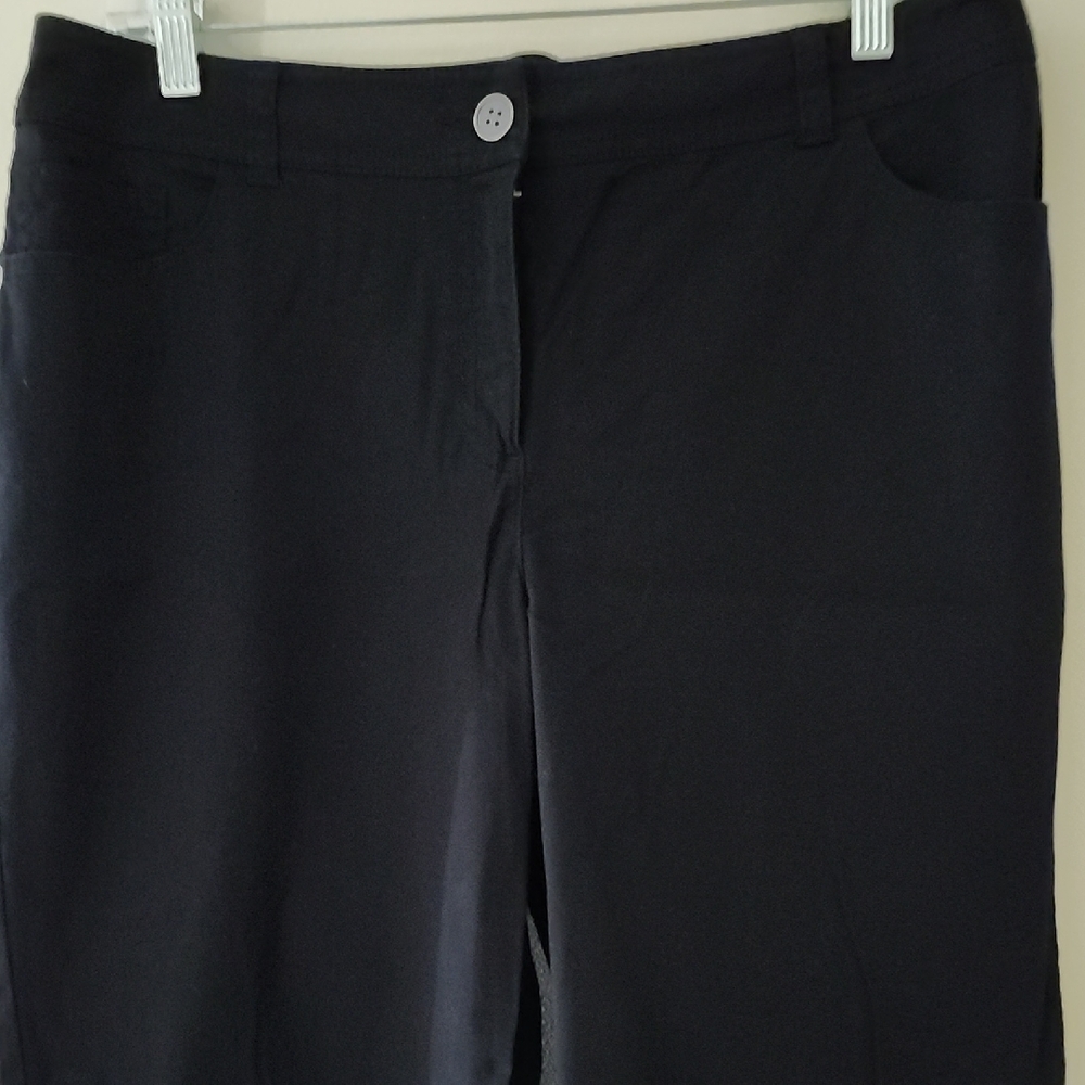 Chico's Black Straight Leg Ankle Length Pants